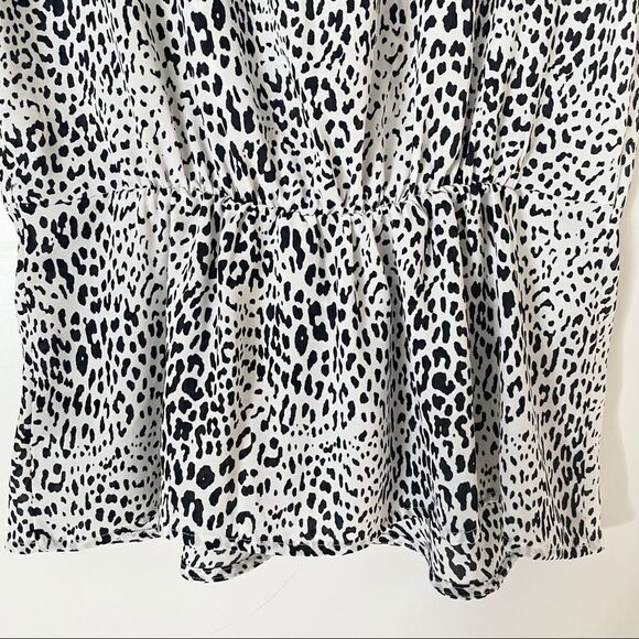 🌺 Worthington Cheetah Neck Tie Peplum Faux Wrap Lightweight Blouse Size M - Picture 5 of 11